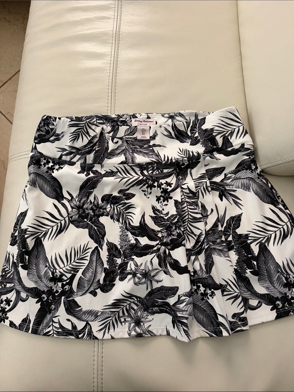 Tommy Bahama Black and White Tropical Circle Skirt